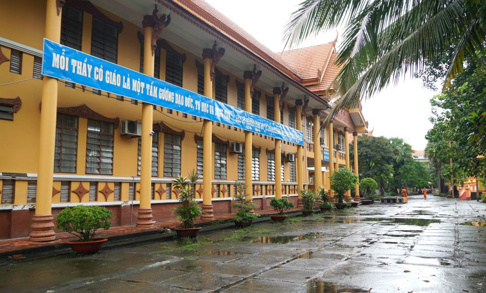 Khuon vien Truong Bo tuc Van hoa Pali Trung cap Nam Bo rong rai, sach se. Anh: Phuong Anh