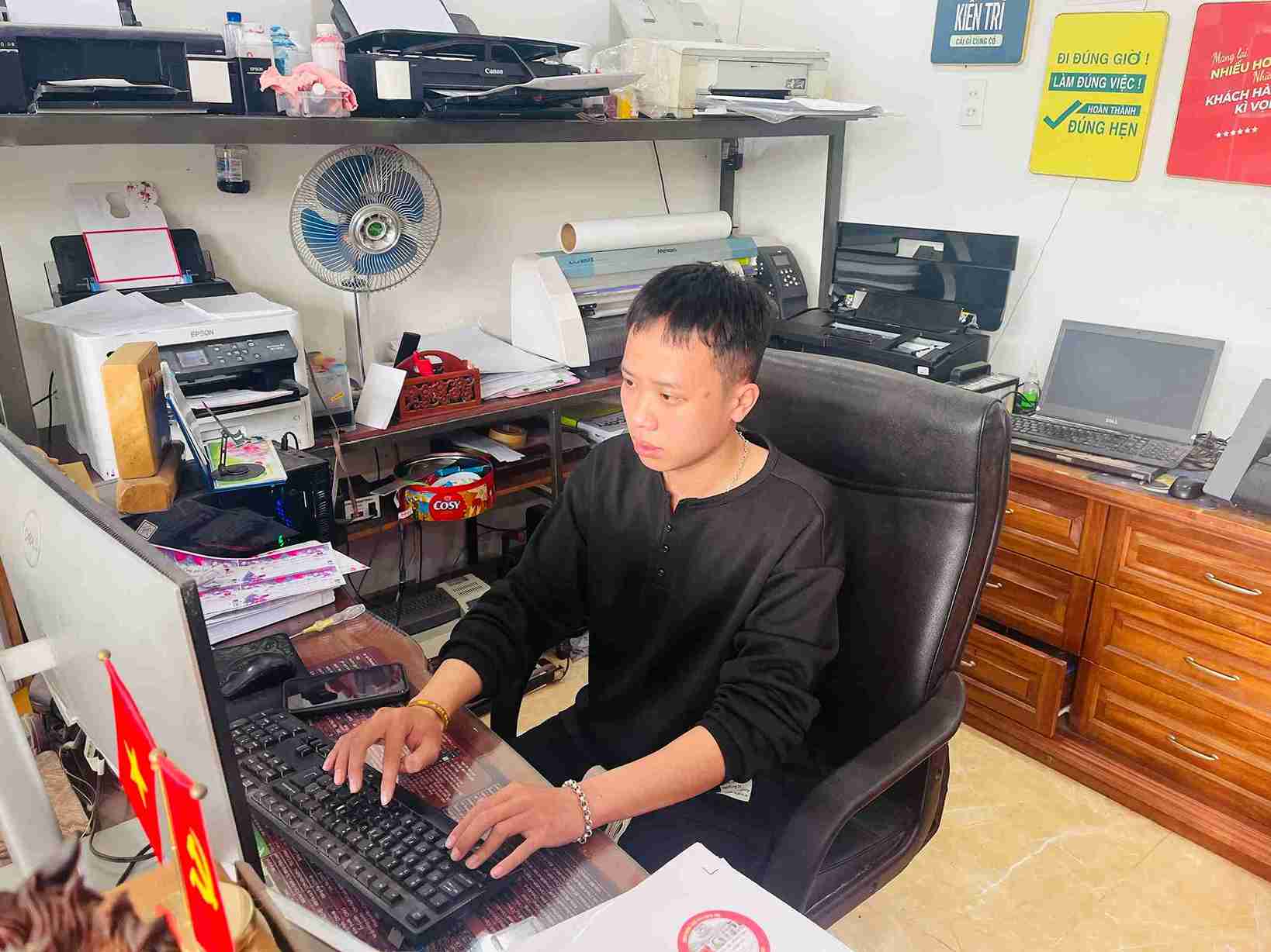 Tran Van Vu (フンイエン省ティエンラコミューン) は、訓練と成長のために軍事環境を選択しました。写真: マイ・フォン