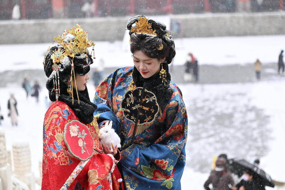 A cold front is also expected to bring severe cold to central China in the coming days. Photo: Xinhua