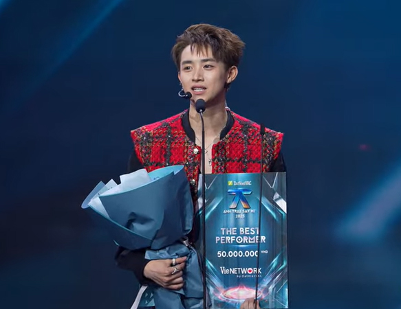 CongB gianh giai Anh trai co tiet muc bung no nhat. Anh: Nha san xuat