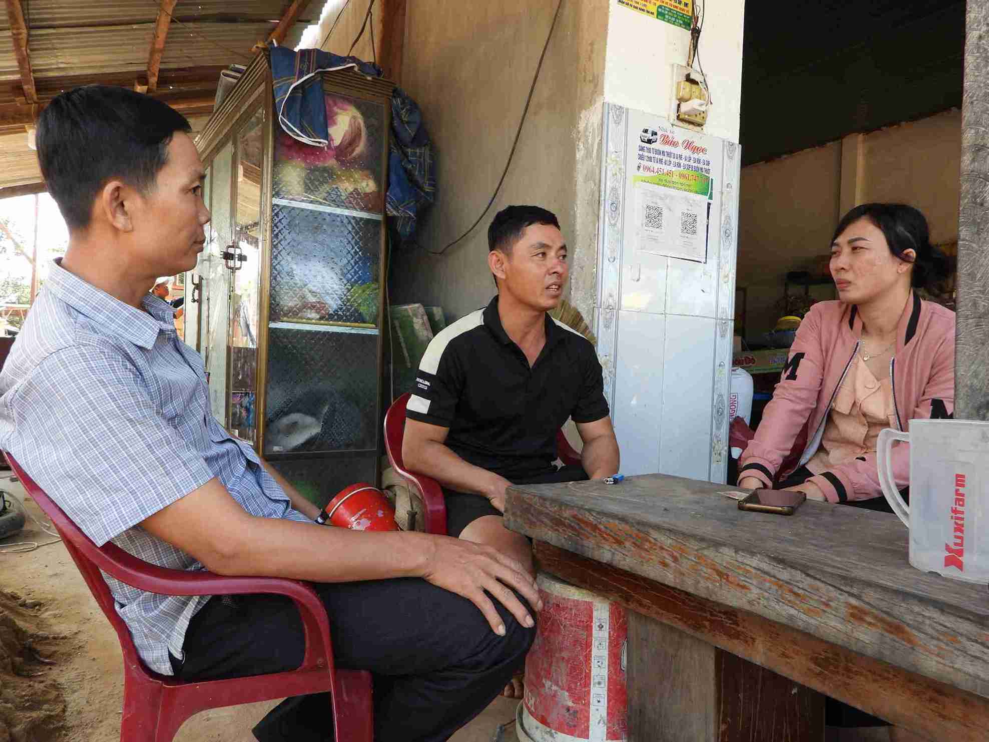 Dia ban xa dang co nhieu thanh thieu nien, nguoi tuoi truong thanh chua lap gia dinh. Anh: Bao Trung