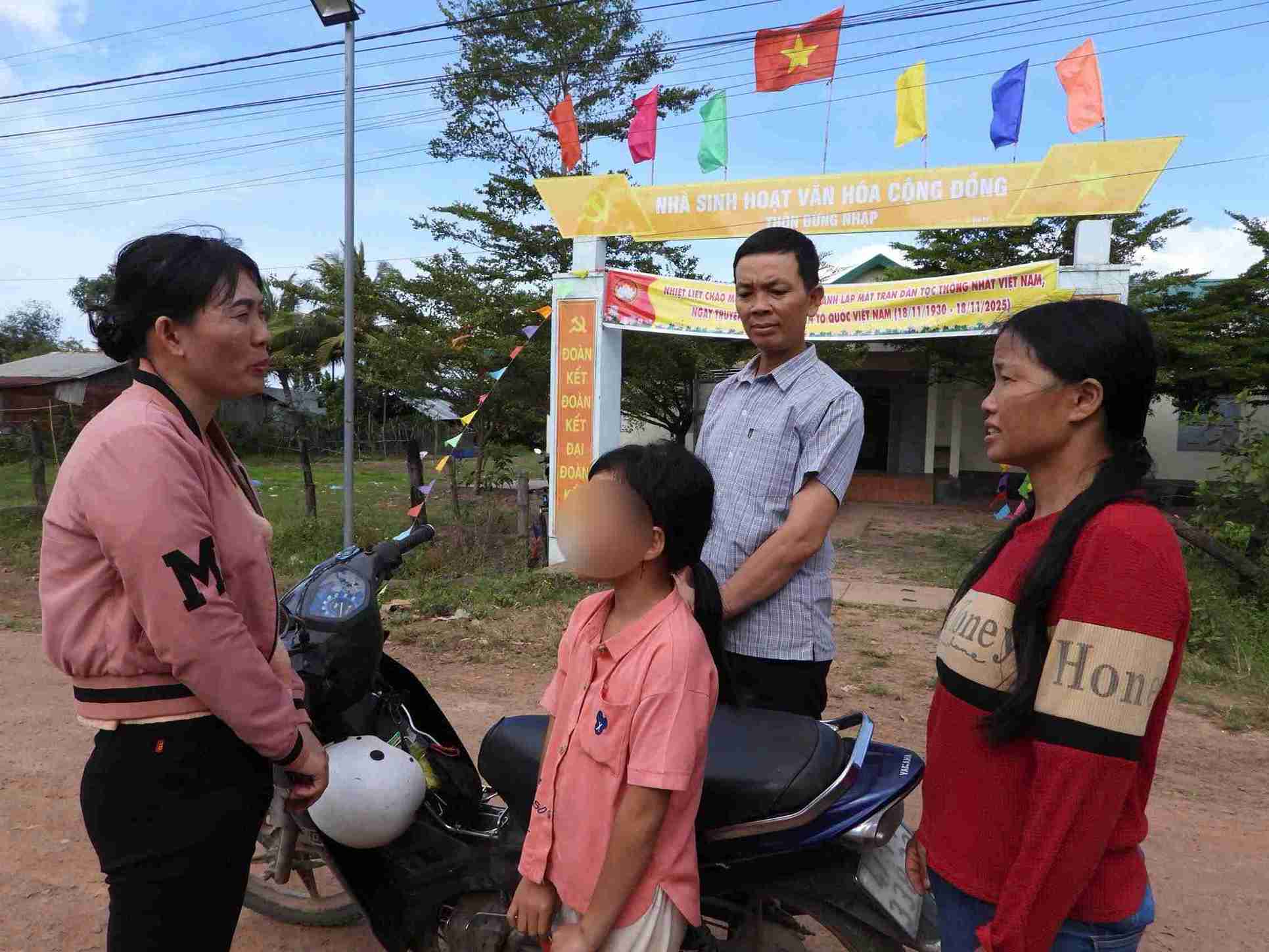 The authorities at all levels of Iaiap commune (Dak Lak province) have been trying to eliminate early marriage and consanguineous marriage among ethnic minorities. Photo: Bao Trung