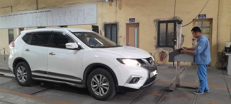 The Ministry of Construction is studying to amend regulations on inspection. Photo: Xuyen Dong