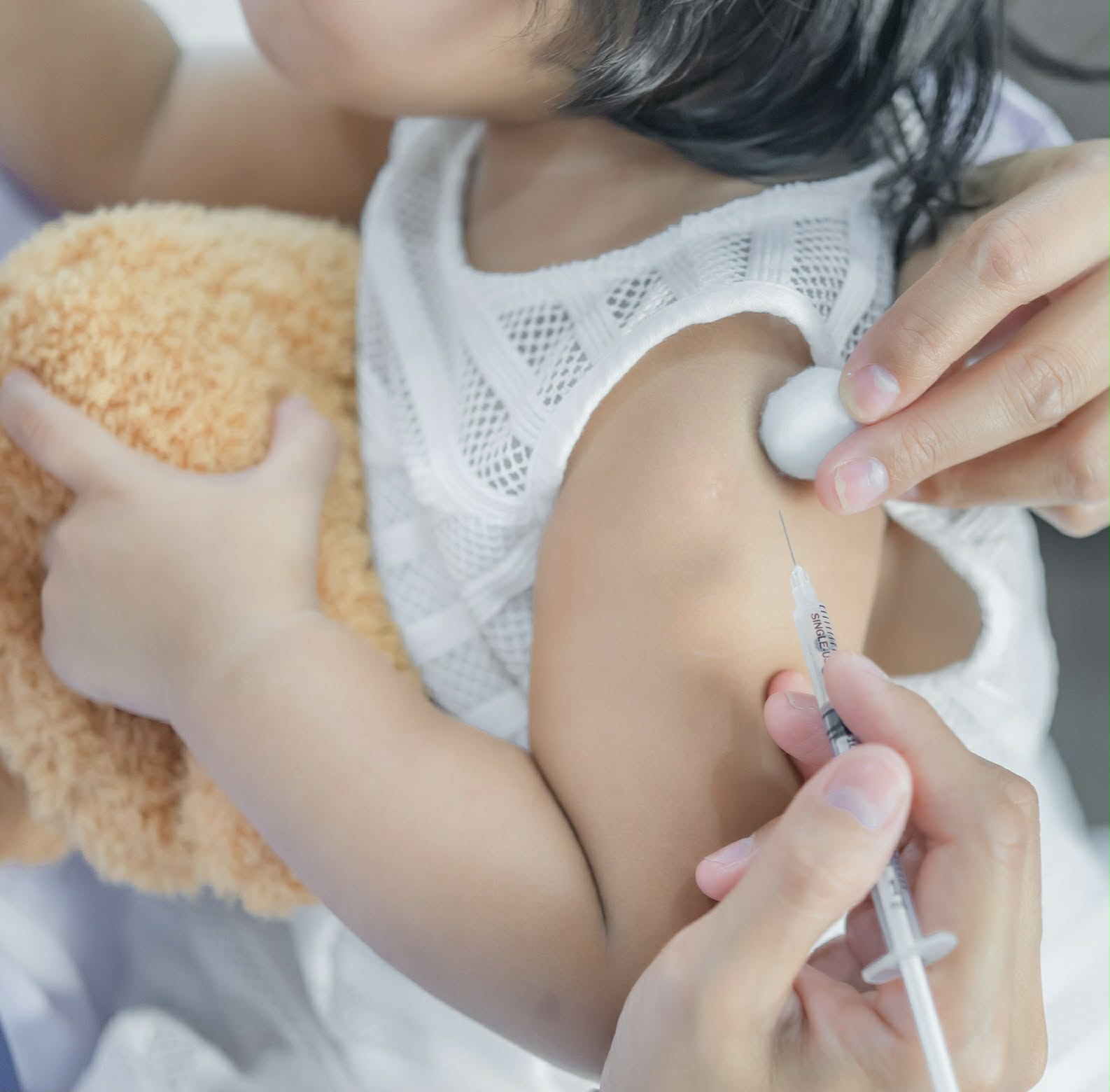 Parents also tend to choose antiseptic-free vaccines Photo: Naviva Group
