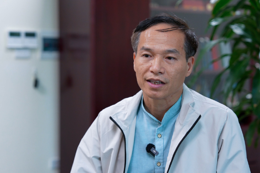 Ong Vu Huu Liem – Giam doc Trung tam Giam sat Nong nghiep, Tai nguyen va Moi truong (Cuc Vien tham Quoc gia, Bo Nong nghiep va Moi truong). Anh: Phuong Anh