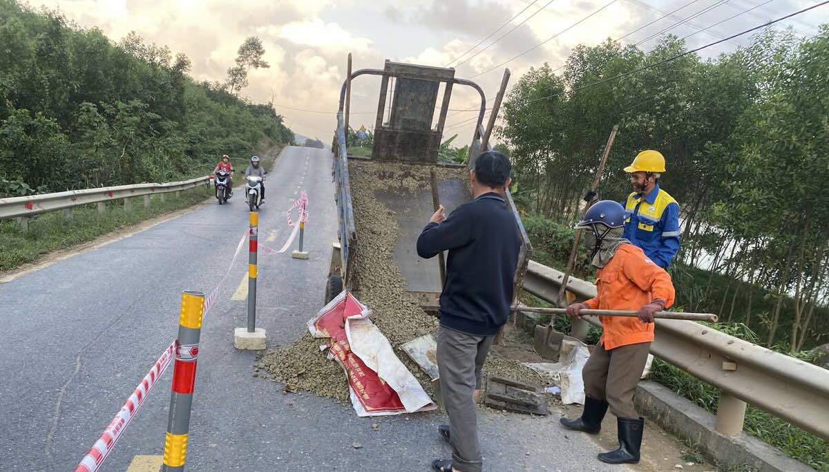 Ho sut da duoc khac phuc tam thoi va tiep tuc theo doi. Anh: Q.An