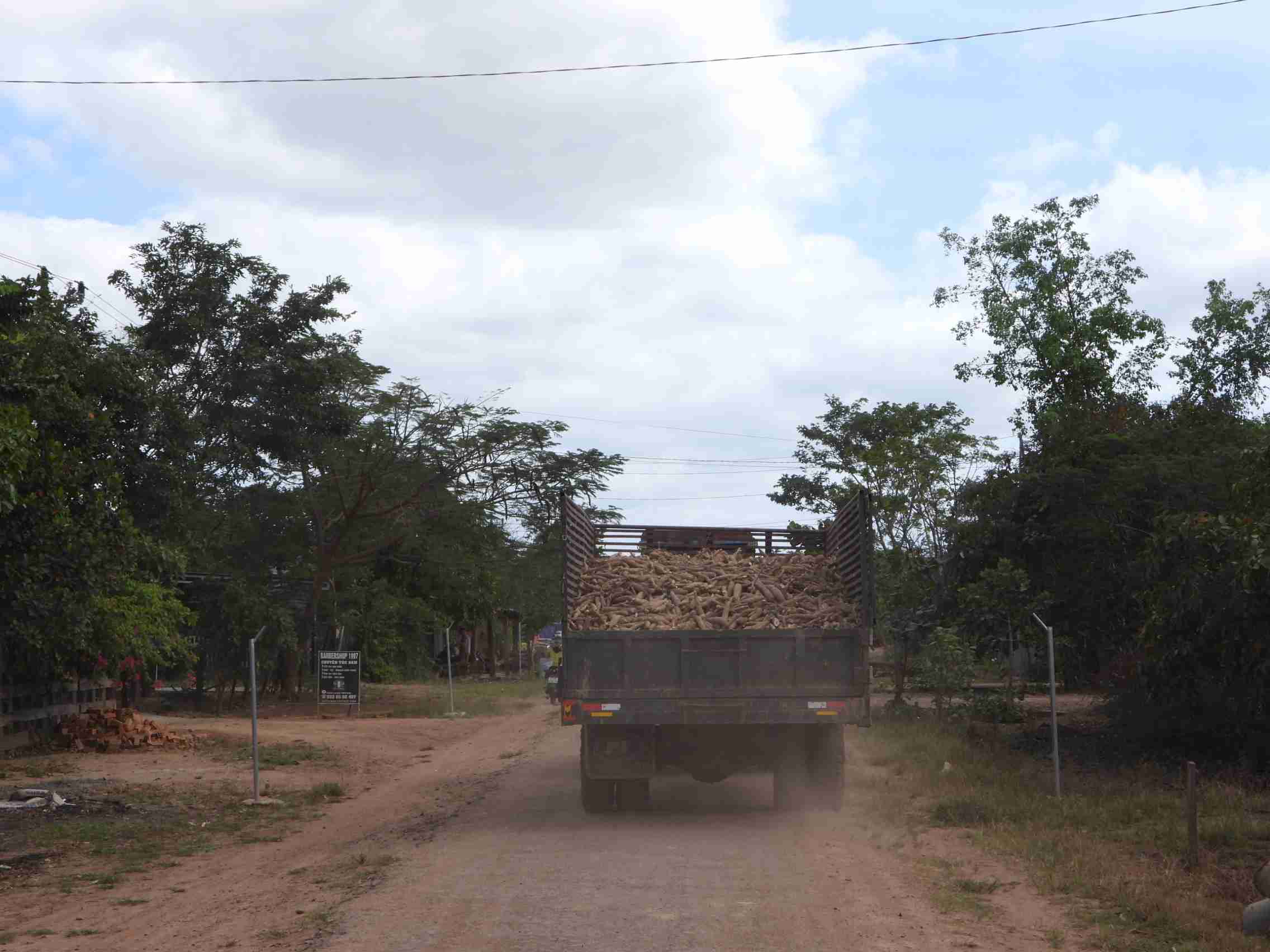 Toan xa co 12 buon va deu thuoc dien dac biet kho khan. Anh: Bao Trung