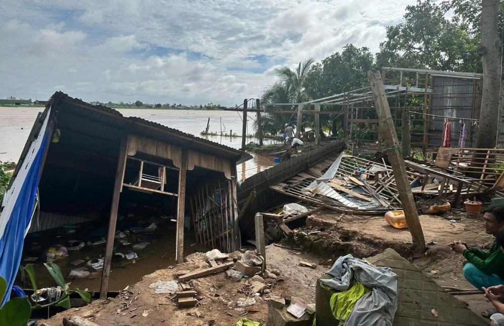 The scene of the landslide of 2 houses in My Hoa Hung commune in September 2025. Photo: My Hoa Hung Commune People's Committee