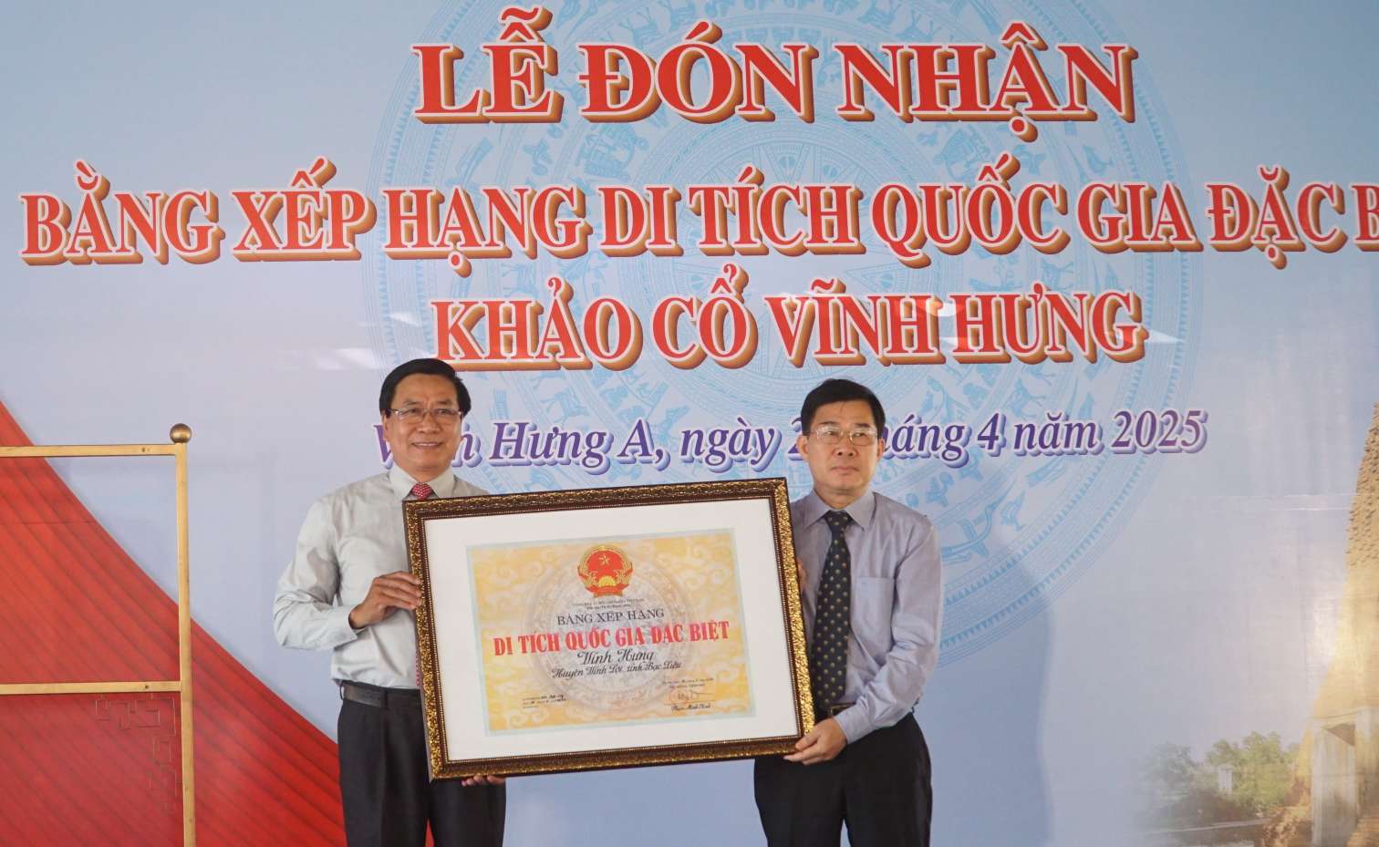 Ca Mau don nhan bang di tich Quoc gia dac biet di tich khao co Vinh Hung. Anh: Nhat Ho