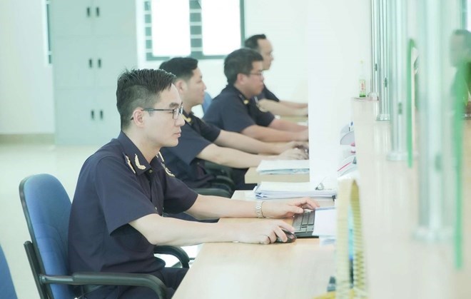 The Customs sector is simultaneously implementing solutions to complete the budget collection target for 2025. Photo: Customs Department