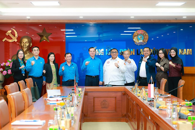 Cac dai bieu tai Hoi dam. Anh: Hai Nguyen