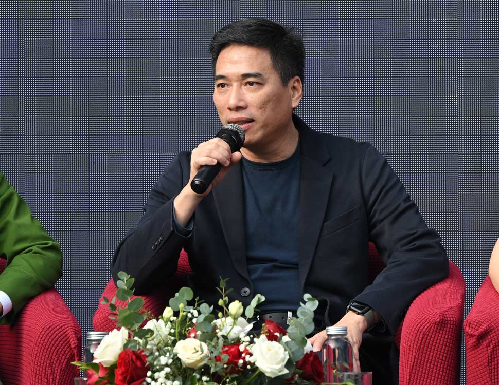 Ong Ngo Quoc Thai - Dai dien Ban Giam khao cuoc thi chia se tai Toa dam. Anh: Hao Thien