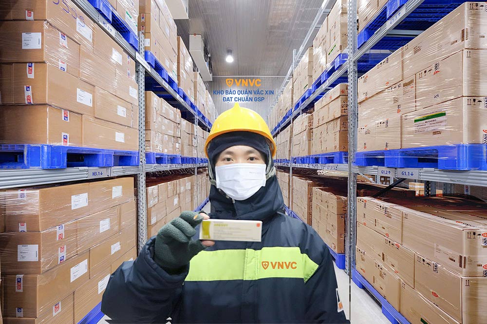 Nhung lo vaccine RSV cua GSK dau tien da ve den he thong kho lanh dat chuan GSP theo tieu chuan quoc te cua VNVC. Anh: Moc Thao