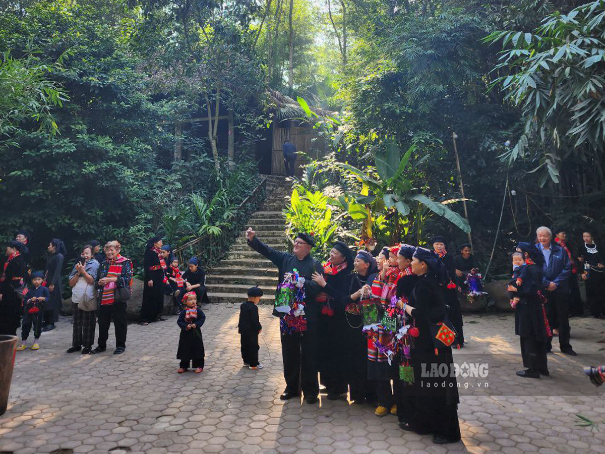 Lang Thai Hai da don khach quoc te tu 40 quoc gia va vung lanh tho. Anh: Le Nga