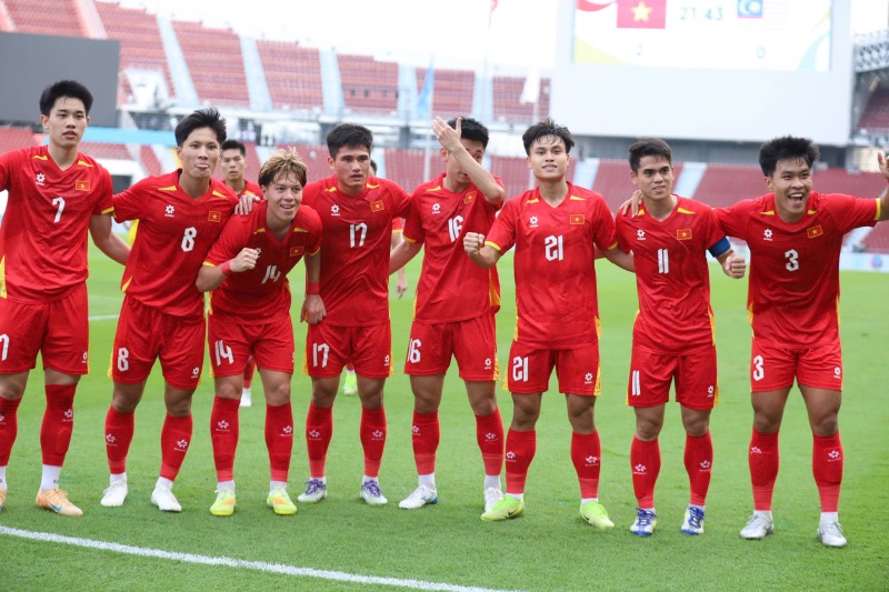 U22 Vietnam meets U22 Philippines in the semi-finals of the 33rd SEA Games. Photo: Minh Dan