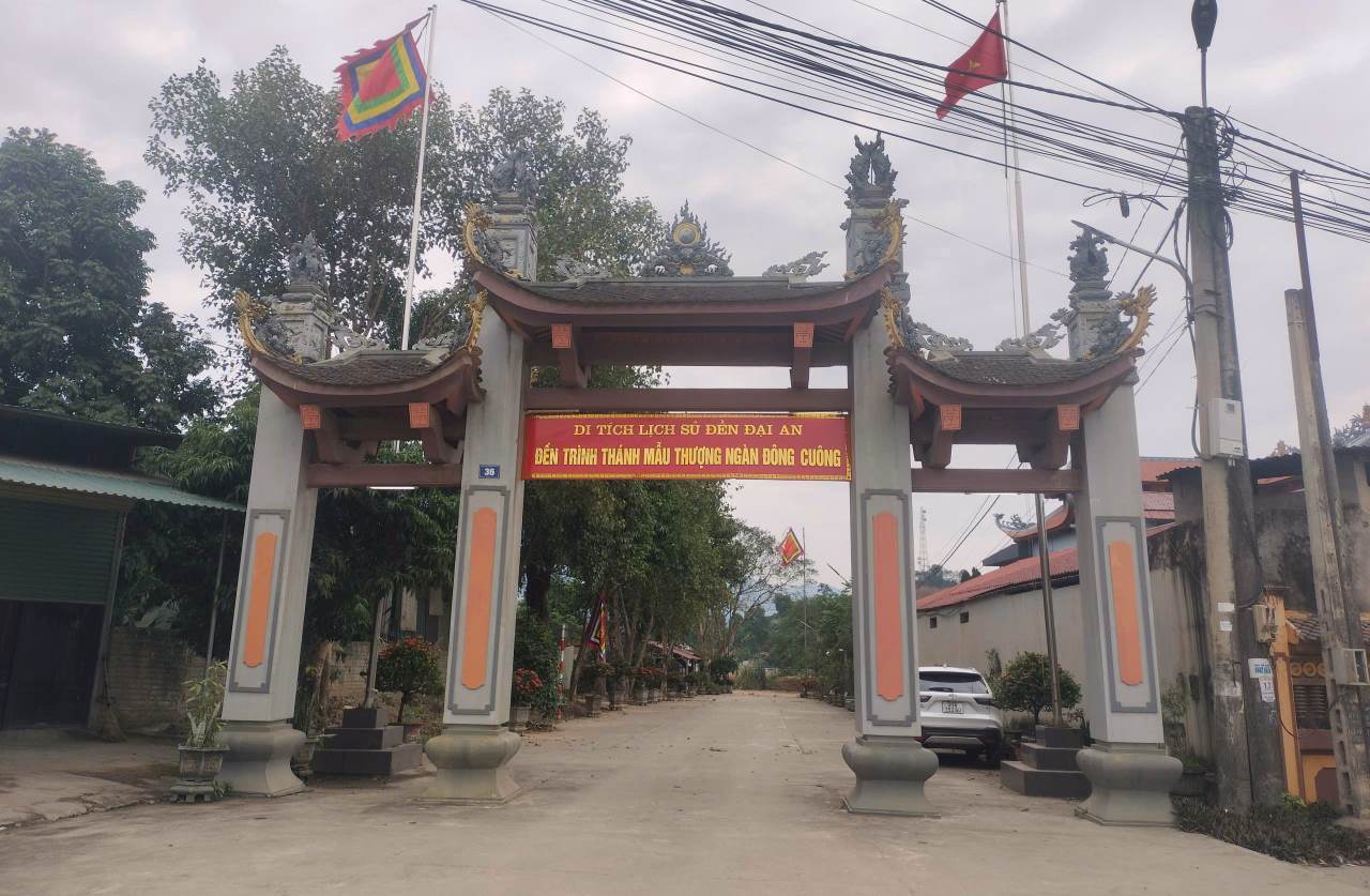 Den nam canh voi chua Dai An da duoc xay dung khang trang. Anh: Van Duc