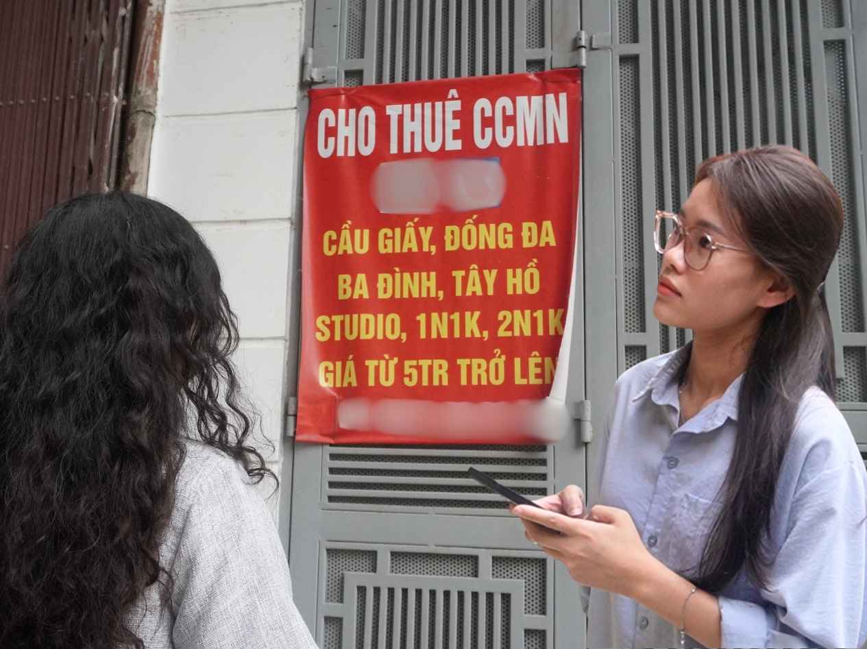 Changing accommodation many times, are people required to register for temporary residence