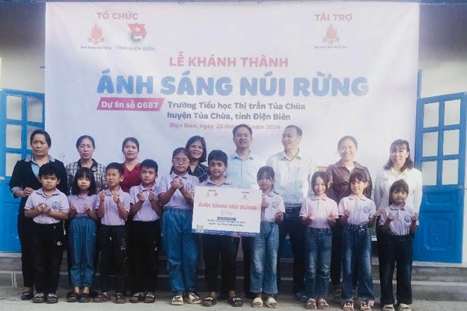 Hai trường học ở Điện Biên đã có phòng học nhưng dự án Nuôi em vẫn kêu gọi