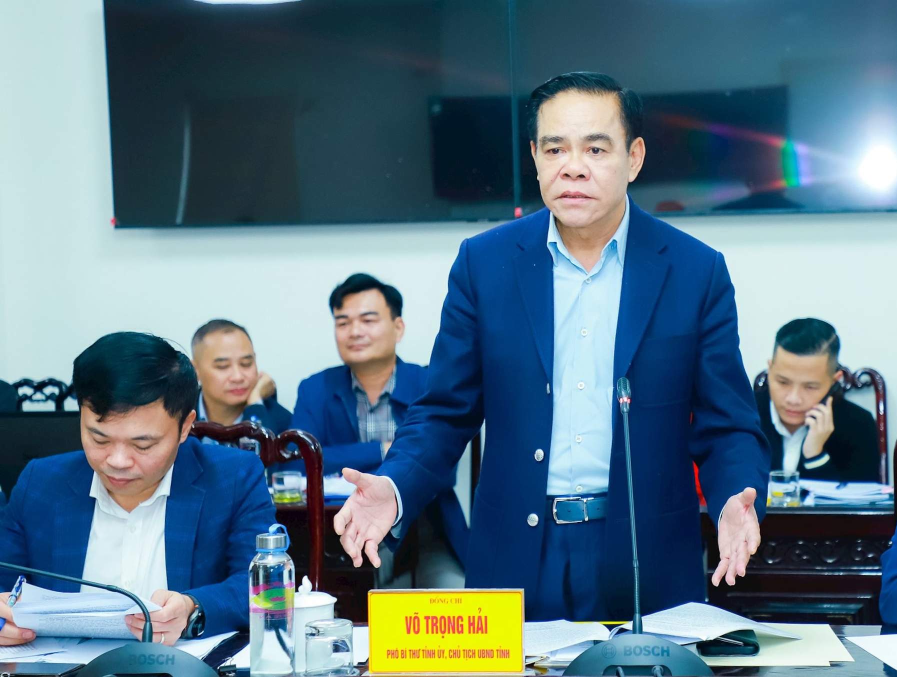 Chairman of Nghe An Provincial People's Committee Vo Trong Hai delivered a concluding speech at the December citizen reception. Photo: Thanh Duy