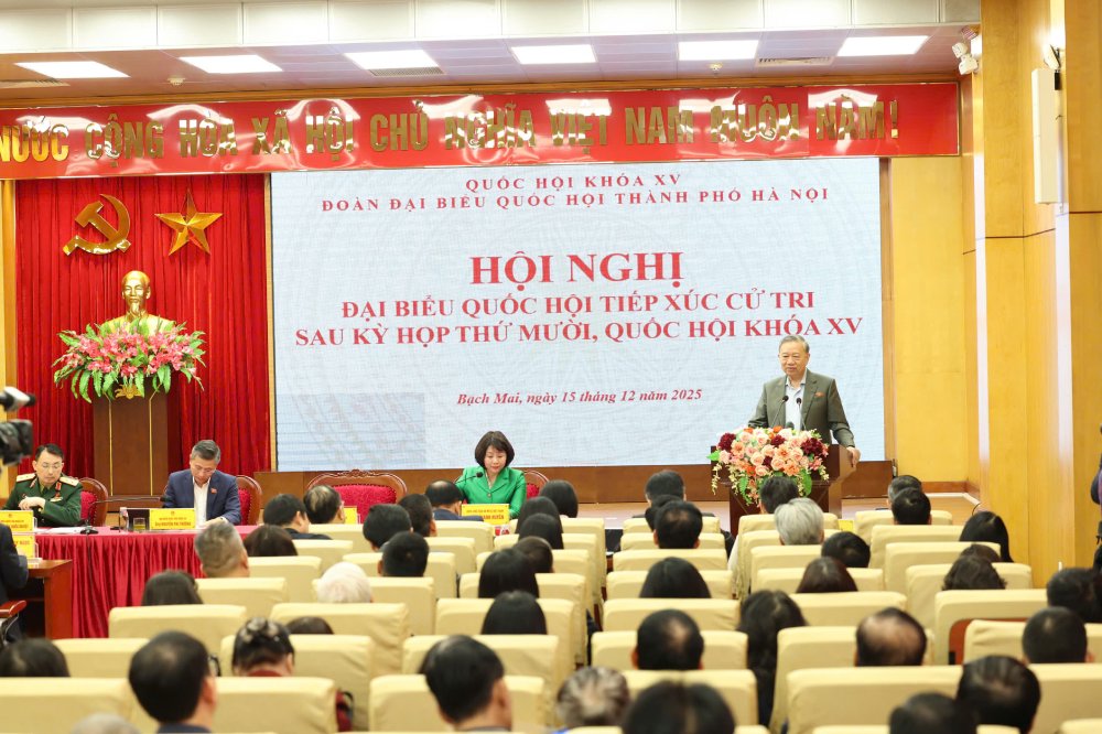 General Secretary To Lam speaks at the meeting with voters in Hanoi. Photo: Pham Dong