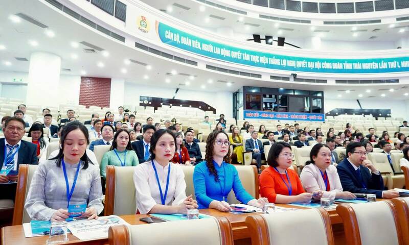 Dai hoi Cong doan tinh Thai Nguyen lan thu I. Anh: Thu Hue