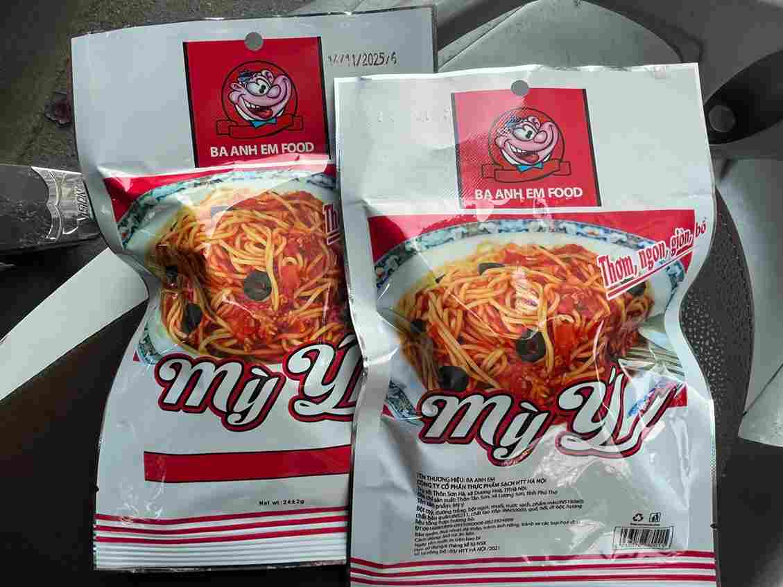 Viec danh trao khai niem goi ten nhung mon an khien nguoi dung khong khoi hoang mang ve an toan thuc pham. Anh: Thuy Hien