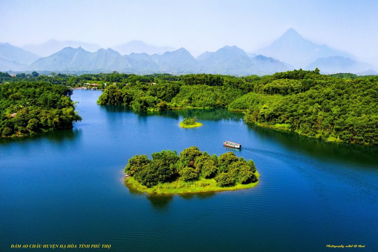 Dam Ao Chau co nhieu tiem nang de phat trien du lich. Anh: Trung tam Thong tin Xuc tien Du lich Phu Tho.