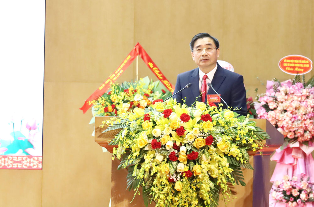 Ong Nguyen Chuong Phat, Pho Chu tich Uy ban MTTQ Viet Nam tinh, Chu tich Hoi Nong dan tinh phat bieu khai mac Dai hoi