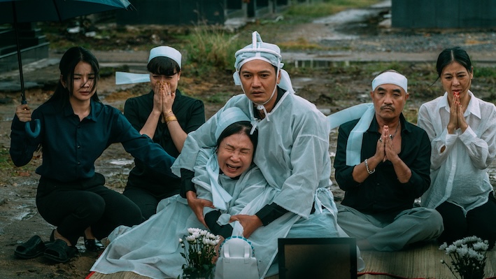 horror film "Quy Cau".