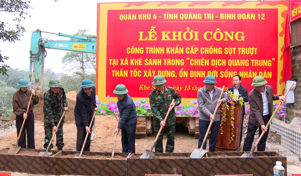 Construction of an anti-landslide project in Khe Sanh began. Photo: H.Nguyen