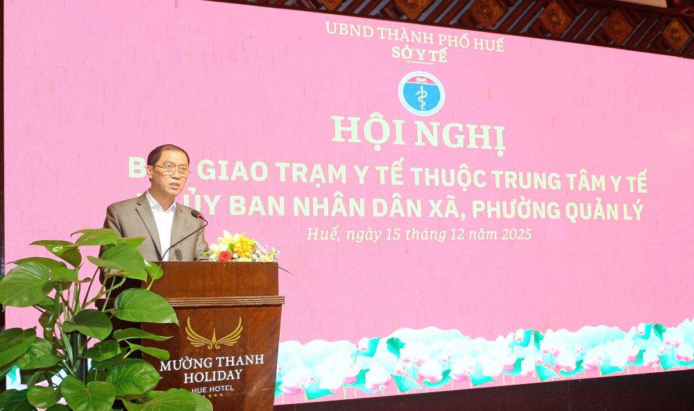 PGS.TS Tran Kiem Hao, Giam doc So Y te TP Hue phat bieu tai Hoi nghi. Anh: H. Dung