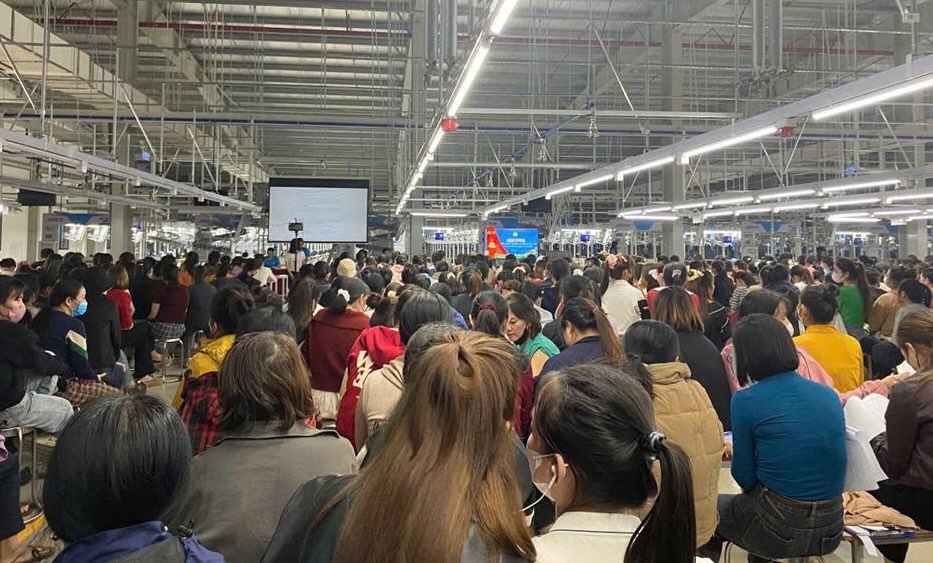 More than 800 workers of Van Loi Garment Company have improved their knowledge and drug prevention capabilities. Photo: Thanh Hoa Trade Union