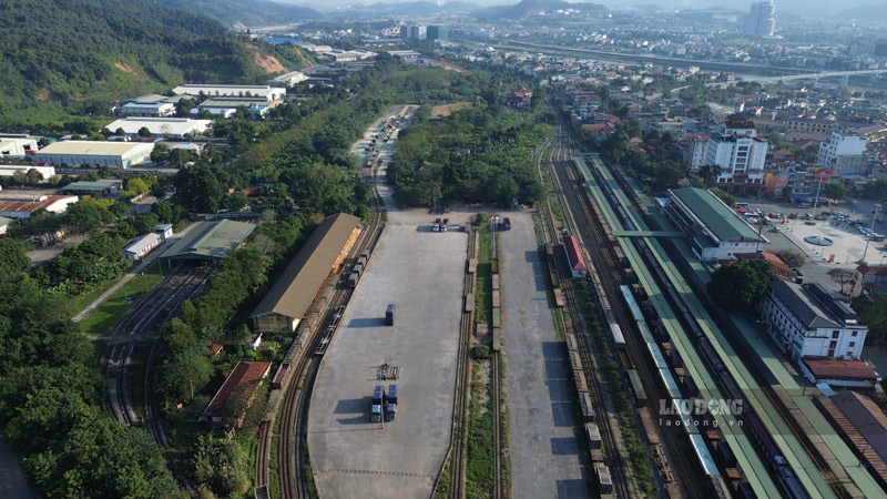 Lao Cai da diem khoi dau cua du an duong sat hon 8 ti do. Anh: Dinh Dai