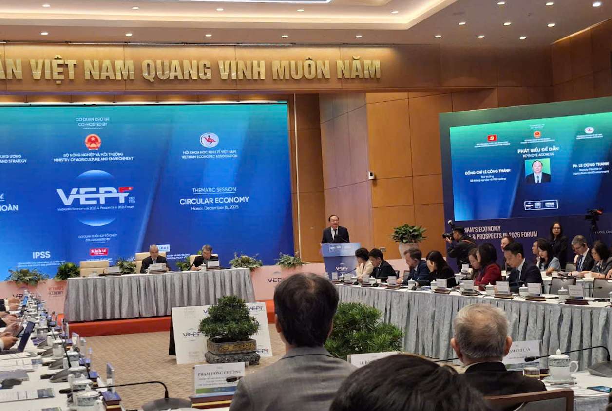 Thu truong Bo Nong nghiep va Moi truong ong Le Cong Thanh. Anh: Tuyet Lan