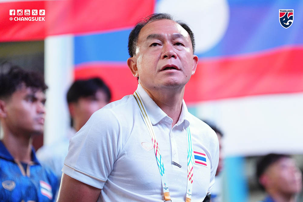 Coach Thawatchai Damrong-ongtrakul of U22 Thailand. Photo: Changsuek