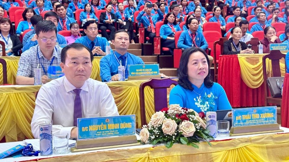 Ba Thai Thu Xuong, Pho Chu tich Thuong truc Tong Lien doan Lao dong Viet Nam, cung lanh dao tinh Vinh Long du Dai hoi Cong doan tinh lan thu I, nhiem ky 2025–2030. Anh: Hoang Loc
