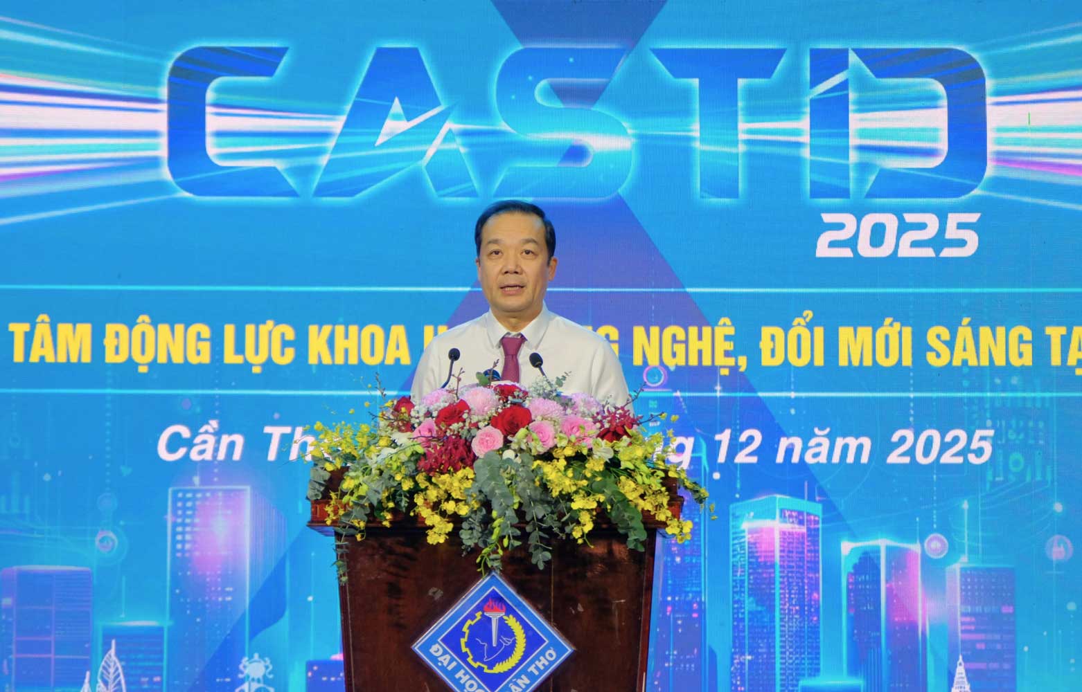 Ong Pham Duc Long - Thu truong Bo Khoa hoc va Cong nghe - phat bieu. Anh: My Ly