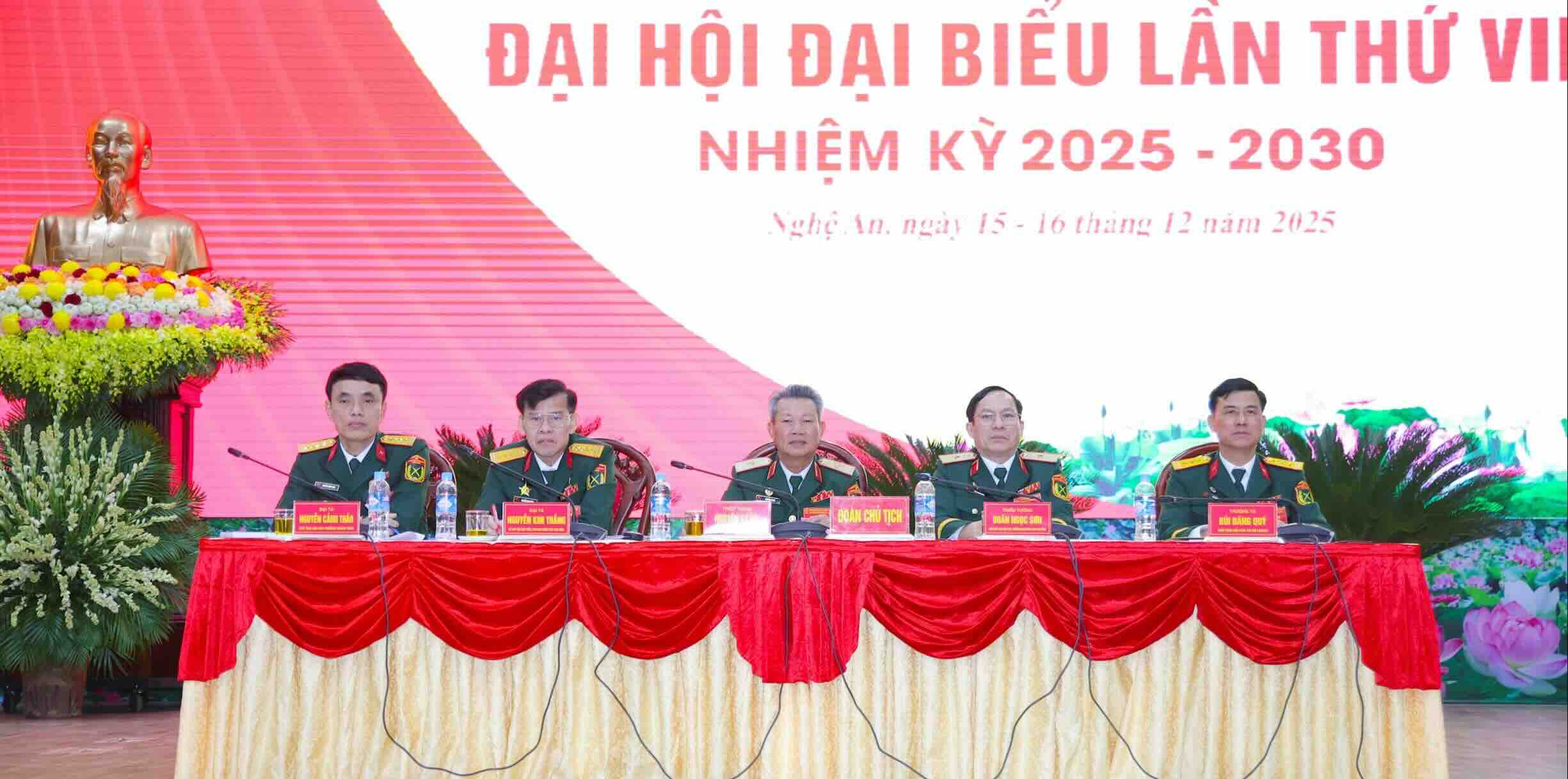 Doan Chu tich dieu hanh Dai hoi. Anh: Thanh Quynh