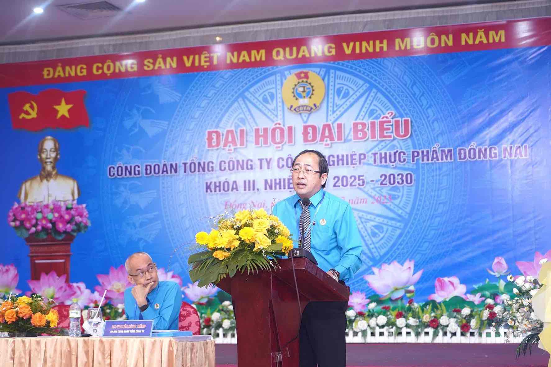 Ong Tran Dang Ninh tai dac cu Chu tich Cong doan Tong Cong ty Cong nghiep thuc pham Dong Nai. Anh: Dofico