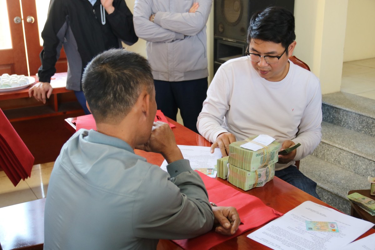 The people are rushing to avoid the 37th house. Photo: Truyen Can Commune, Gia Loc Commune, Hai Phong City