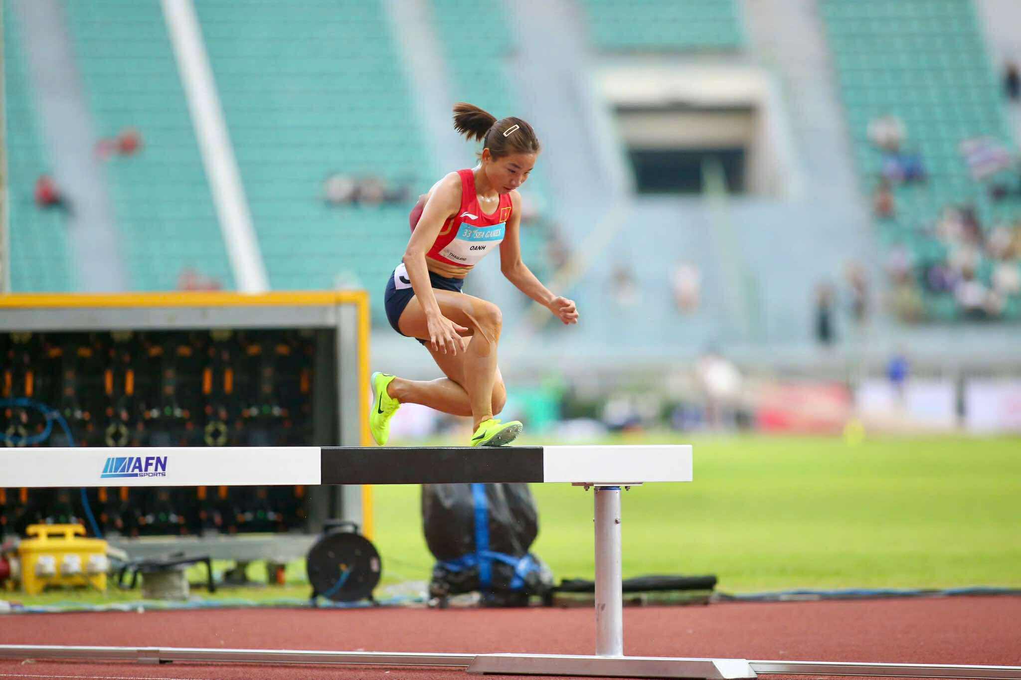 Nguyen Thi Oanh reached the milestone of 15 gold medals at the 33rd SEA Games. Photo: Mai Trang
