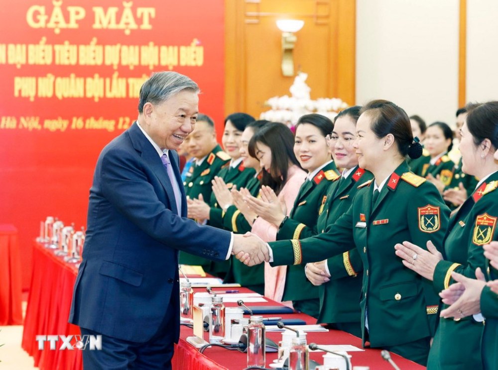 General Secretary To Lam, Secretary of the Central Military Commission, met with a typical delegation to attend the 8th Army Women's Congress (2025-2030). Photo: VNA