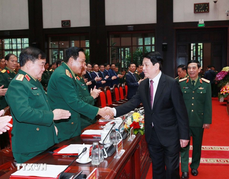 Chu tich nuoc Luong Cuong voi cac dai bieu. Anh: TTXVN