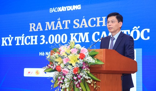 The miracle of 3,000km of highway and historic road opening journey. Photo: Nam Khanh