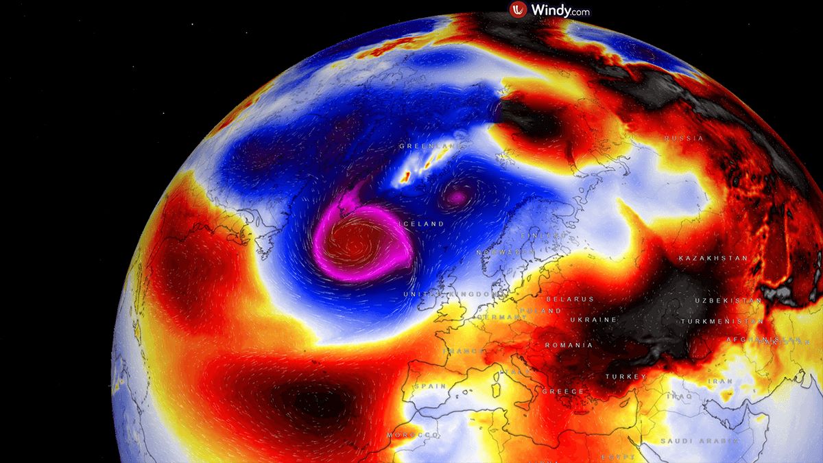 The cold air in the Arctic swept down, triggering the strongest bomb cyclone since the beginning of winter. Photo: Windy