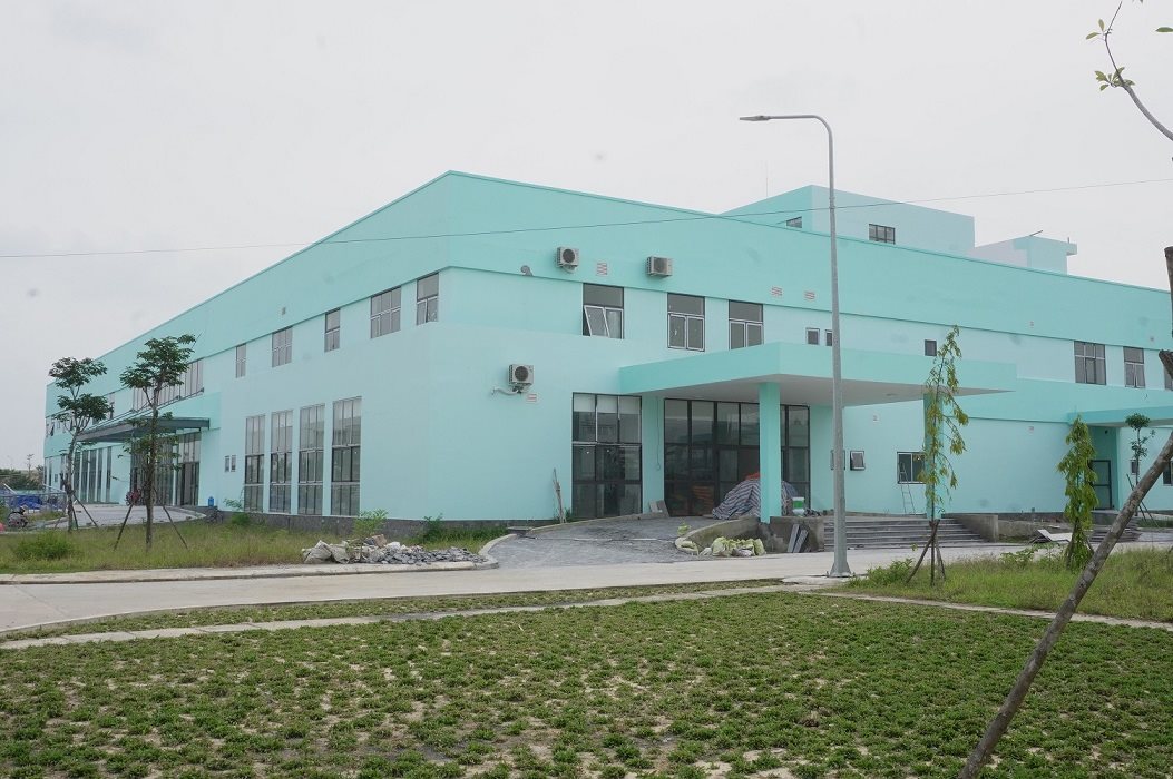 Son Tinh Medical Center, Quang Ngai province is about to be completed and put into use. Photo: Vien Nguyen