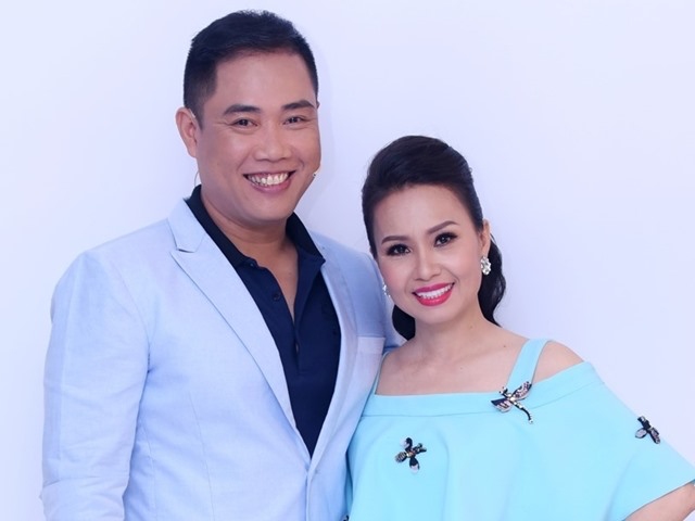 Cam Ly va ong xa. Anh: Nghe si cung cap.