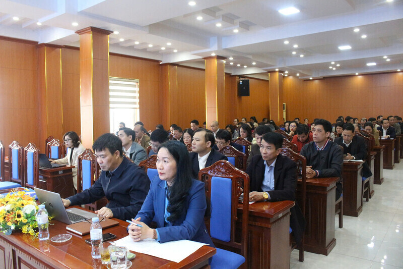 Cac dai bieu tham gia hoi nghi. Anh: Hoang Nhu