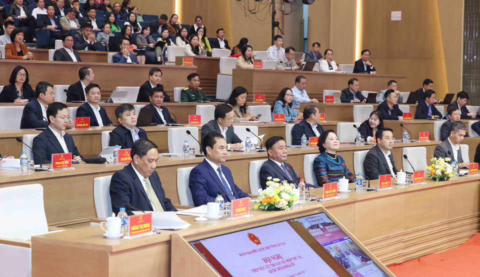 Cac dai bieu tham du Hoi nghi tiep xuc cu tri tinh Lao Cai sau Ky hop thu 10. Anh: Phuong Hoa - TTXVN