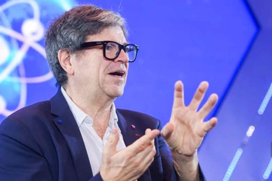 According to Yann LeCun, the current LLM fever is a new hypercycles, with the risk of technology worlds misallocating AI research resources. Photo: Minh Hanh